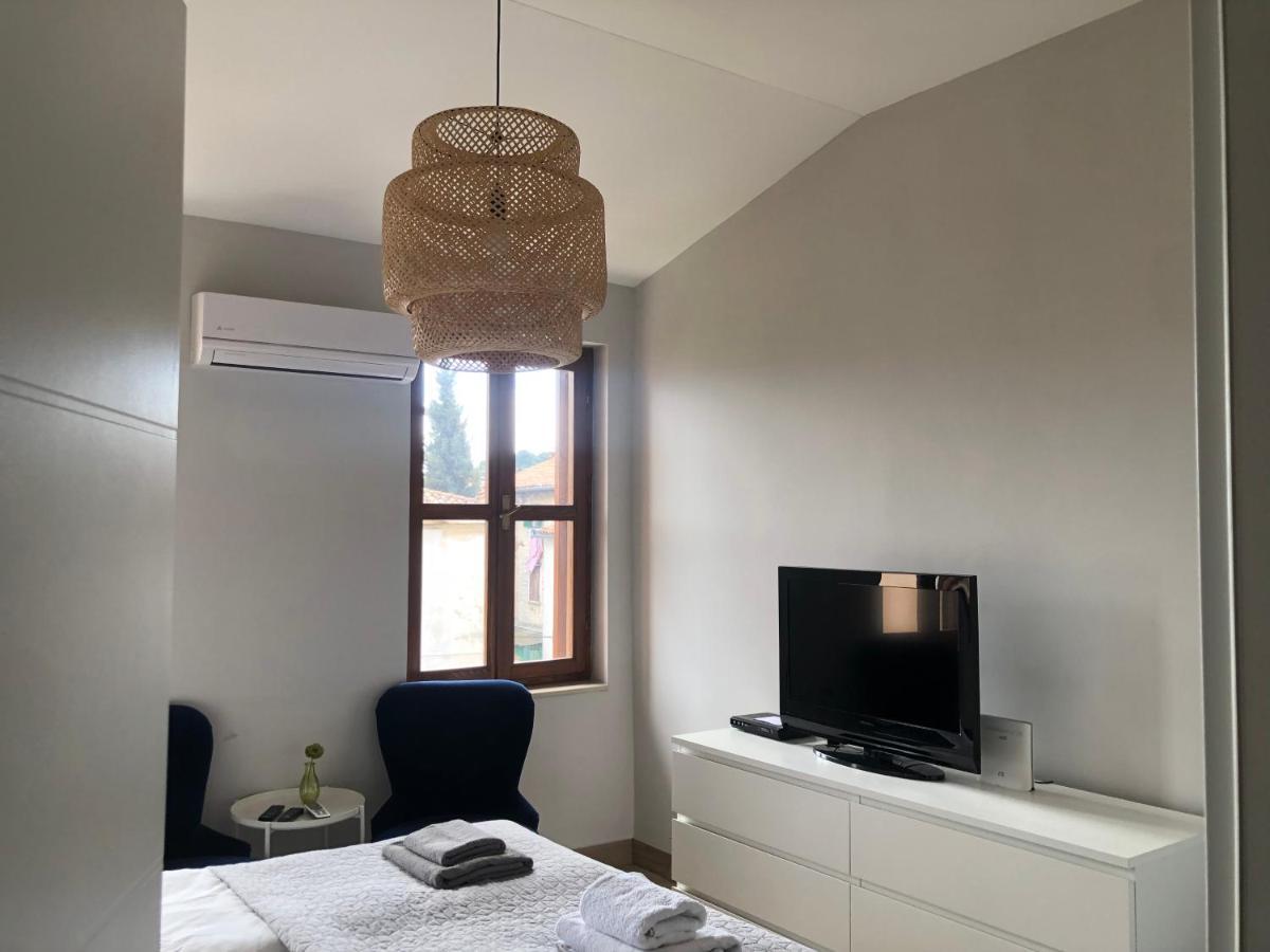 روفينج De Luxe Room In The Heart Of The City المظهر الخارجي الصورة